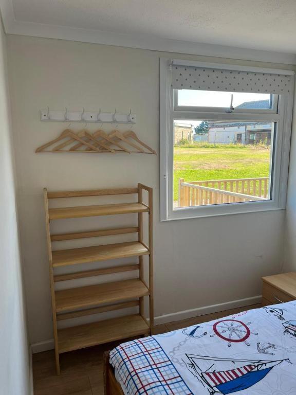 Chalet 40 Sandown Bay Holiday Centre Generous Money Off Ferry Crossings & Free Wifi Special Offer Until End Of June, September And Halloween Deals Now On ภายนอก รูปภาพ